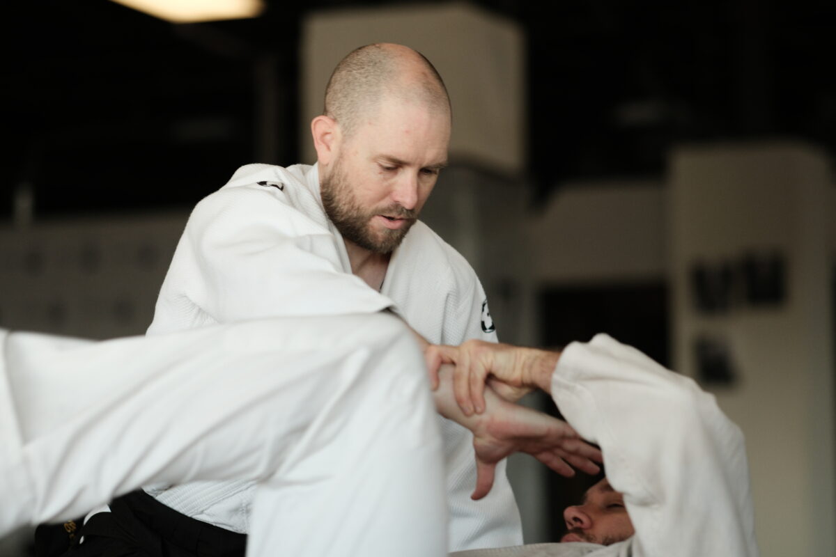 Dennis demonstrating Kokyu dosa technique